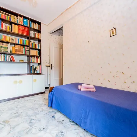 Trilocale Con Vista - 10 Min Centro Apartment