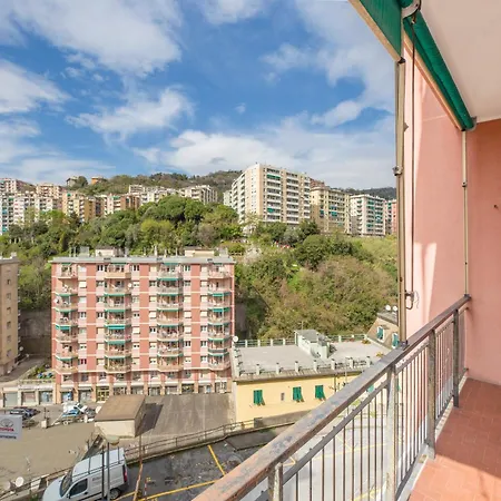 Trilocale Con Vista - 10 Min Centro 아파트 *